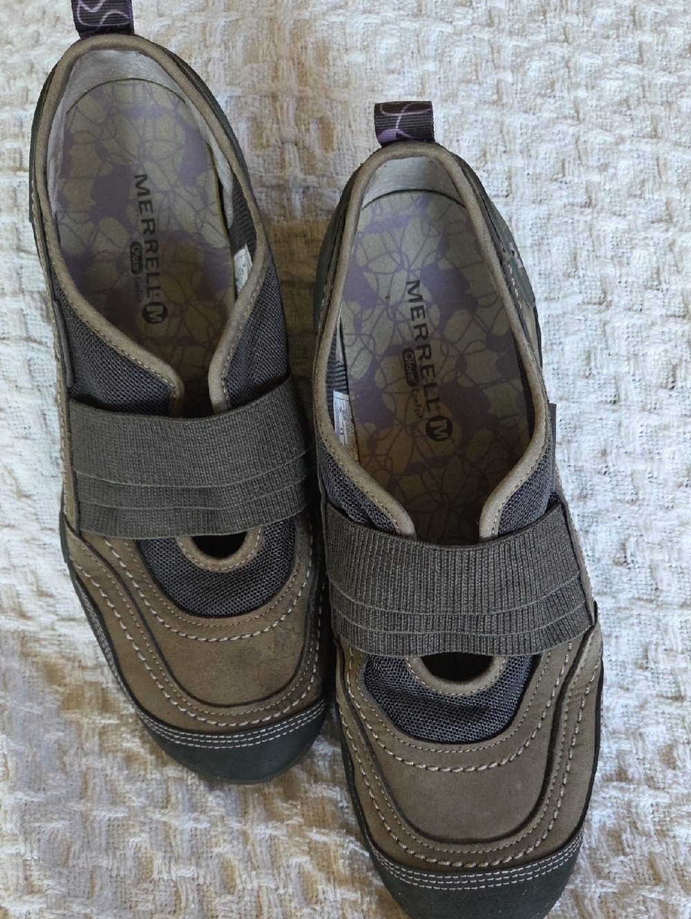Merrell Olive/Tan Slip-On Walking Shoes